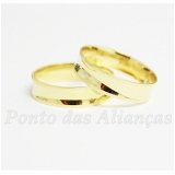 aliança de casamento de ouro